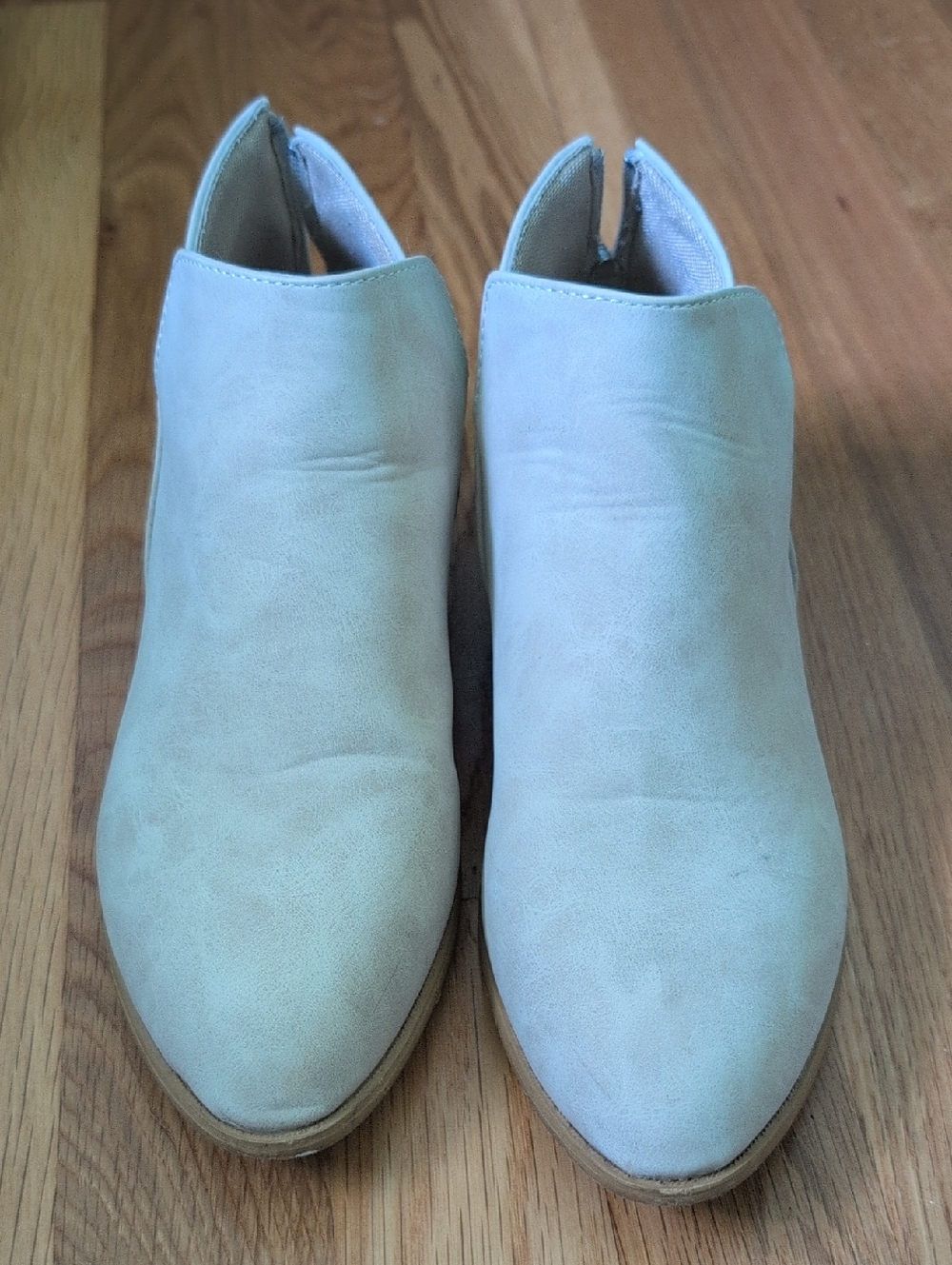 Source Unknown Light Beige Suede Ankle Booties
